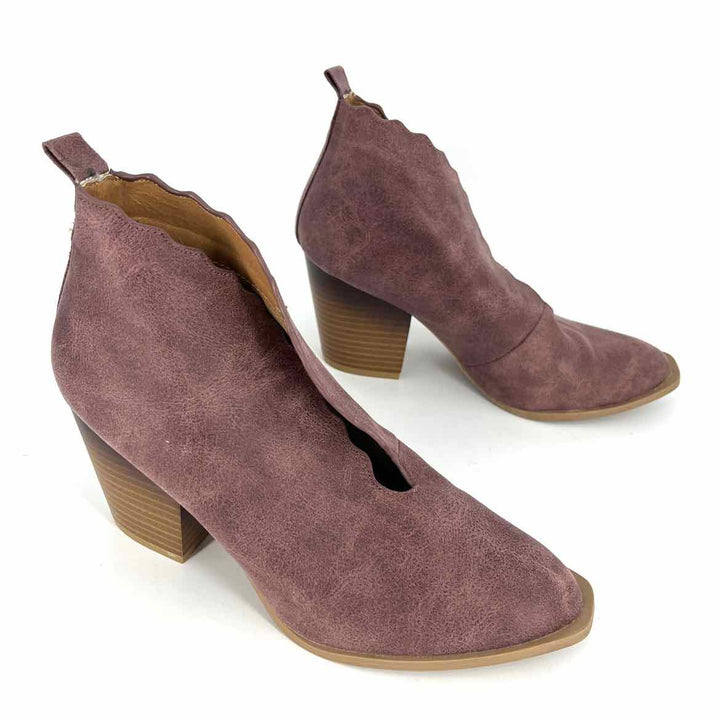 Shoe Size 6 QUPID Mauve Boots