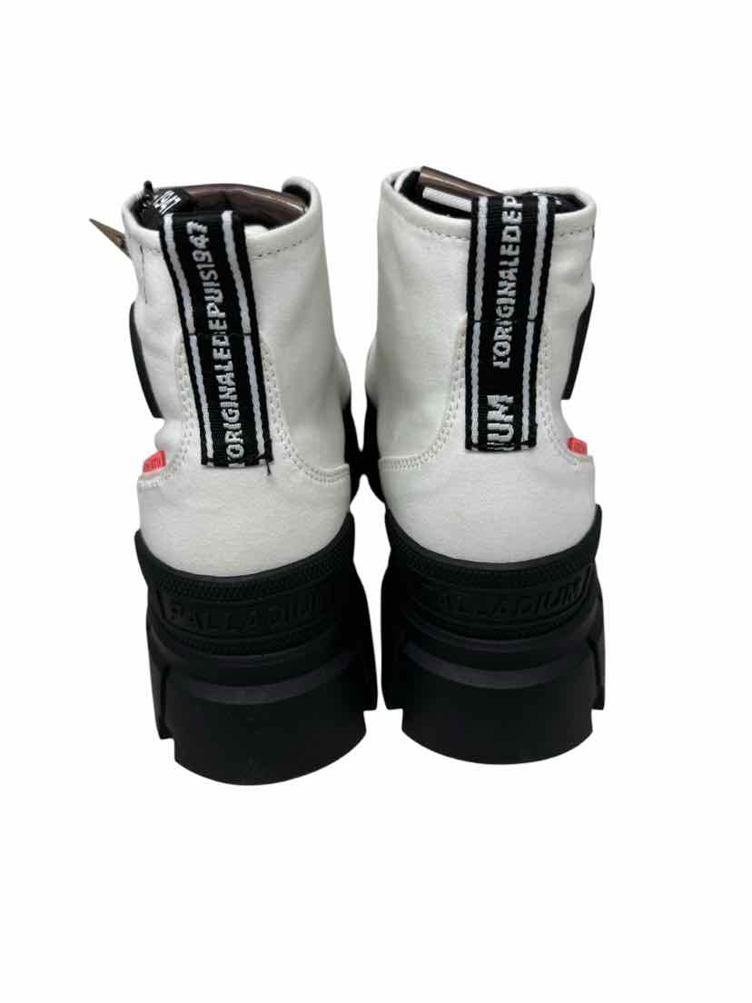 Shoe Size 10 White Canvas Boots
