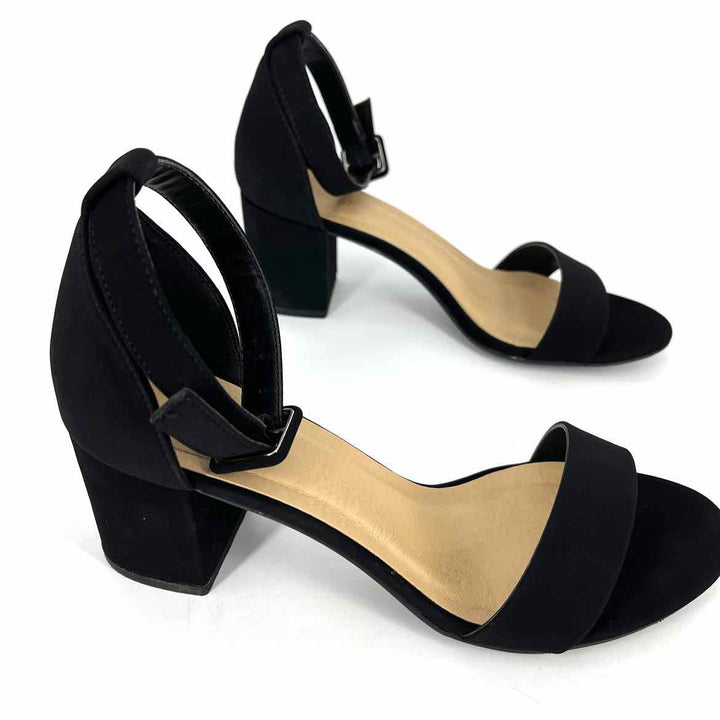 Shoe Size 7 Black Sandals