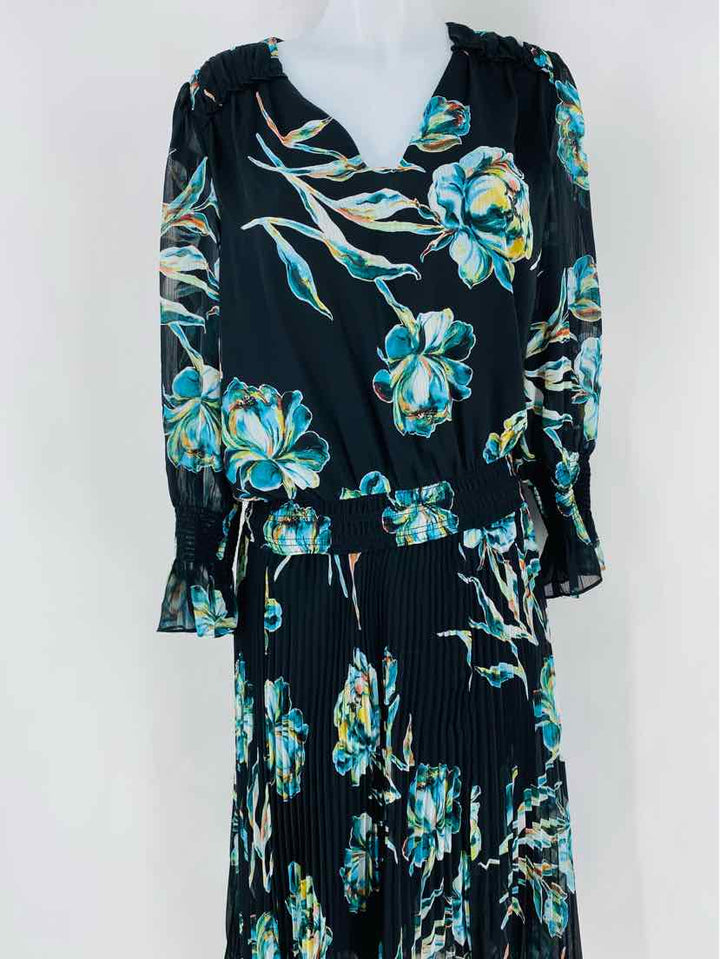 Size M Chico's Black Dress