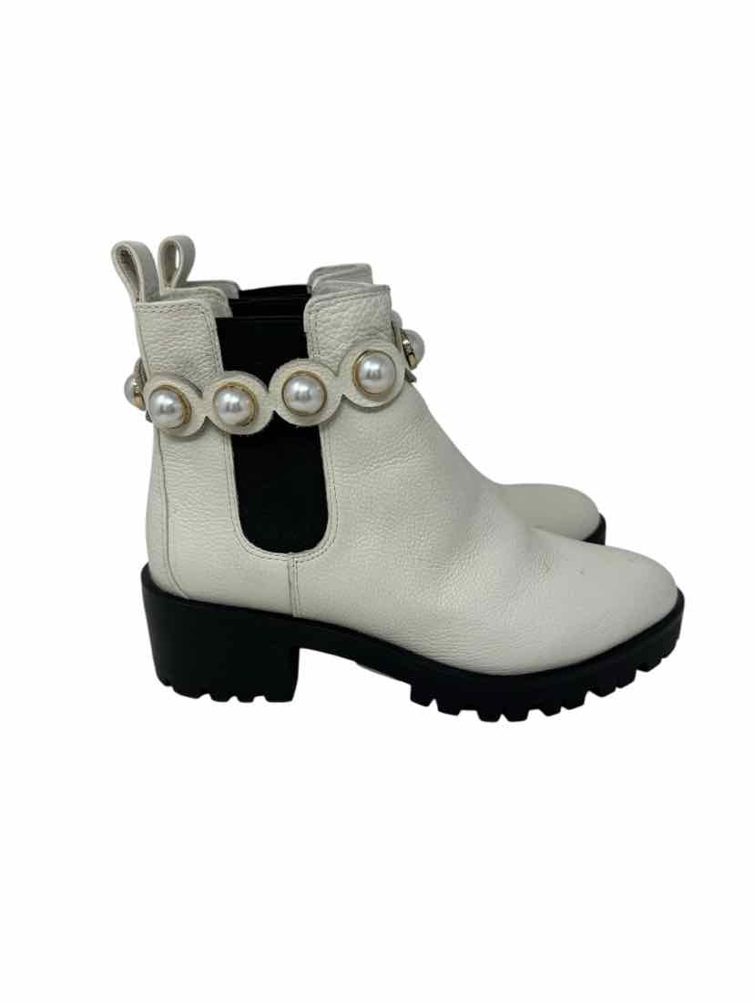 Shoe Size 37.5 KARL LAGERFELD Ivory Leather Boots