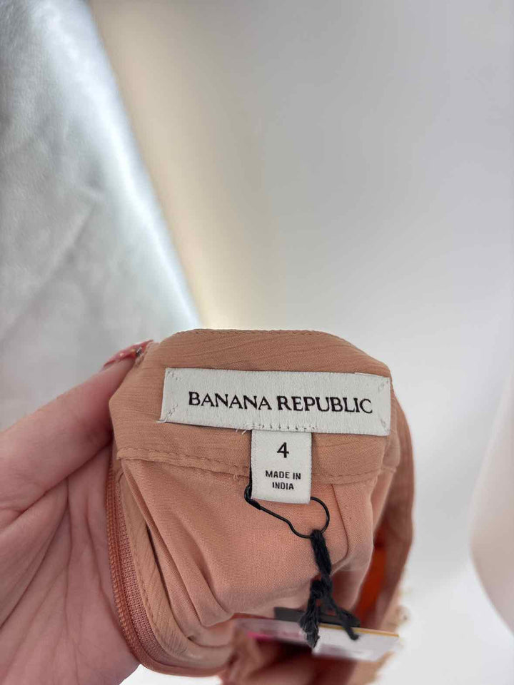 Size 4 Banana Republic Peach Skirt