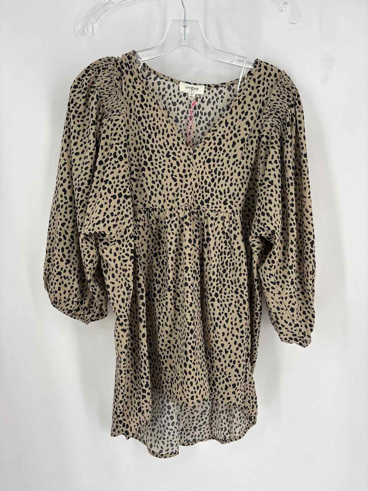 Size M Umgee TAN PRINT Shirt