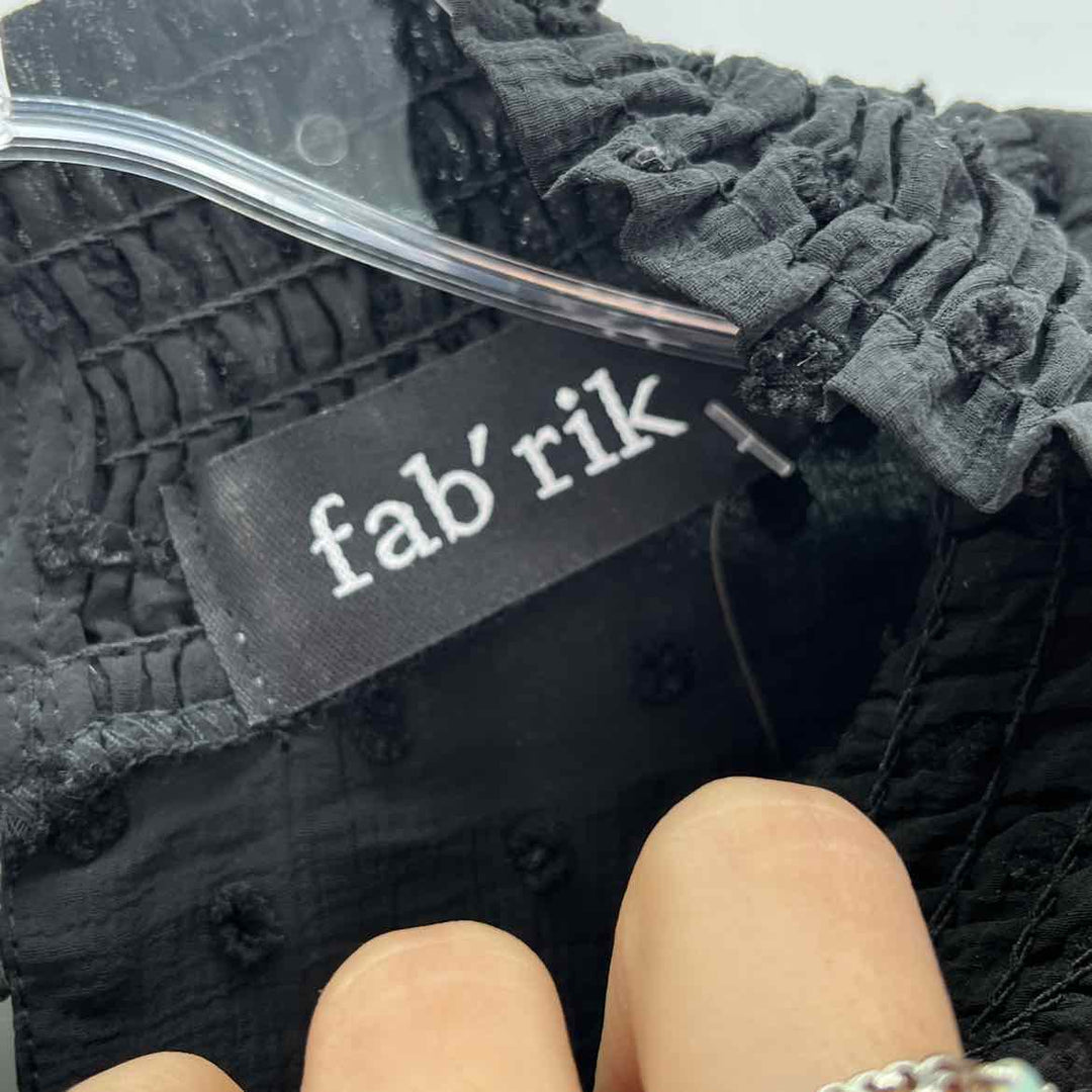 Size M FABRIK Black Shirt