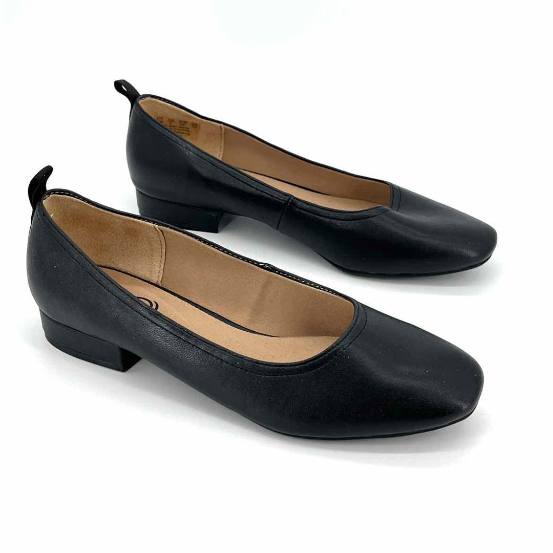 Shoe Size 8.5 LIFESTRIDE Black Pumps