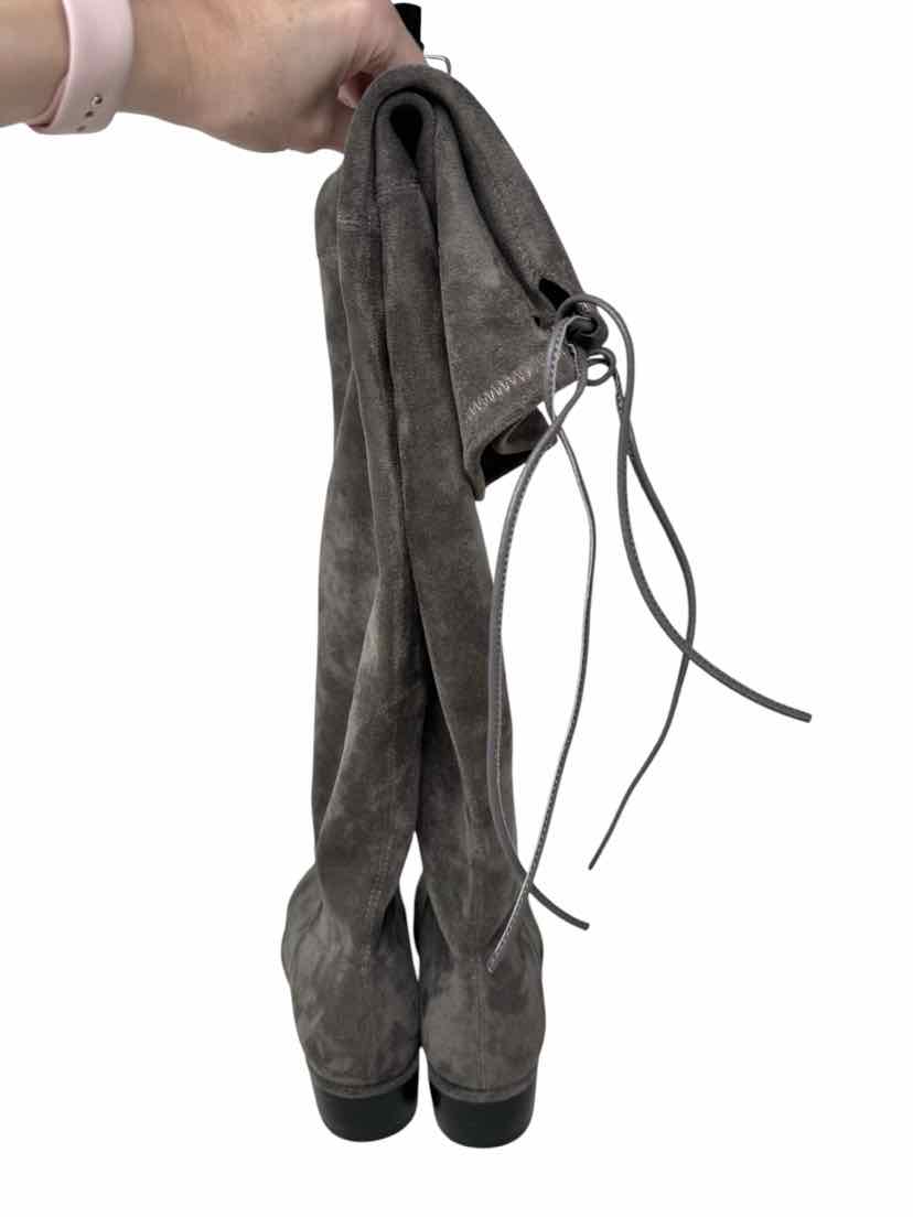Shoe Size 8 Gray Boots