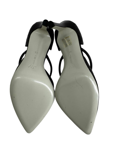 Shoe Size 35 Black Leather Pumps