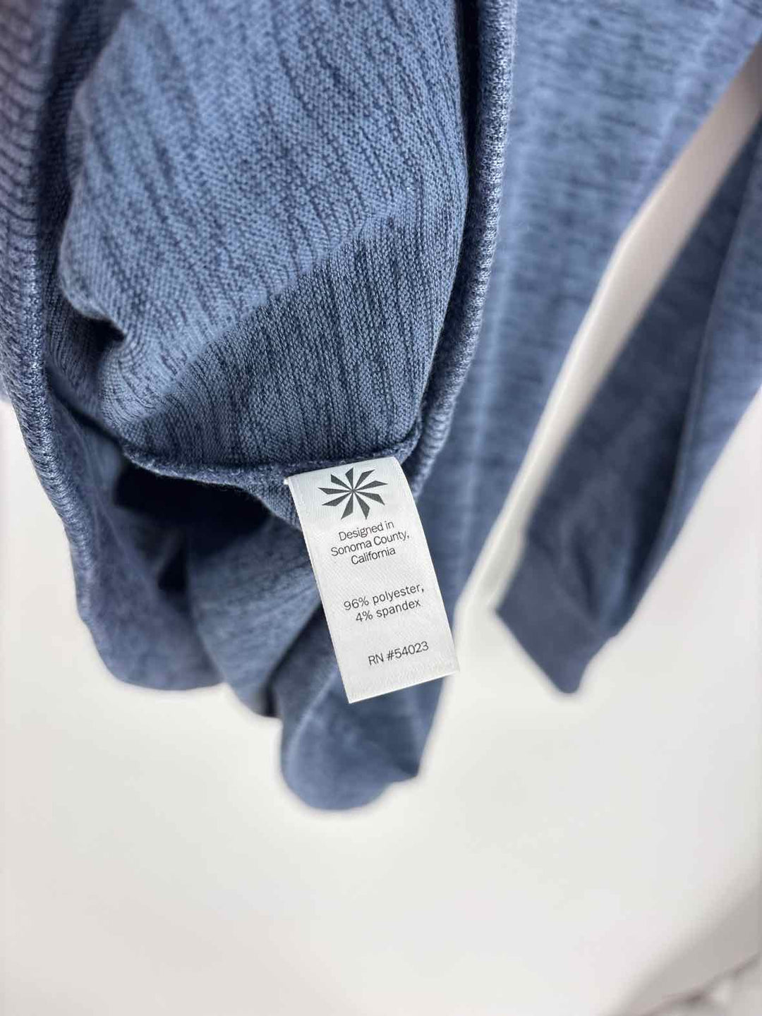 Size M Athleta Blue Sweater