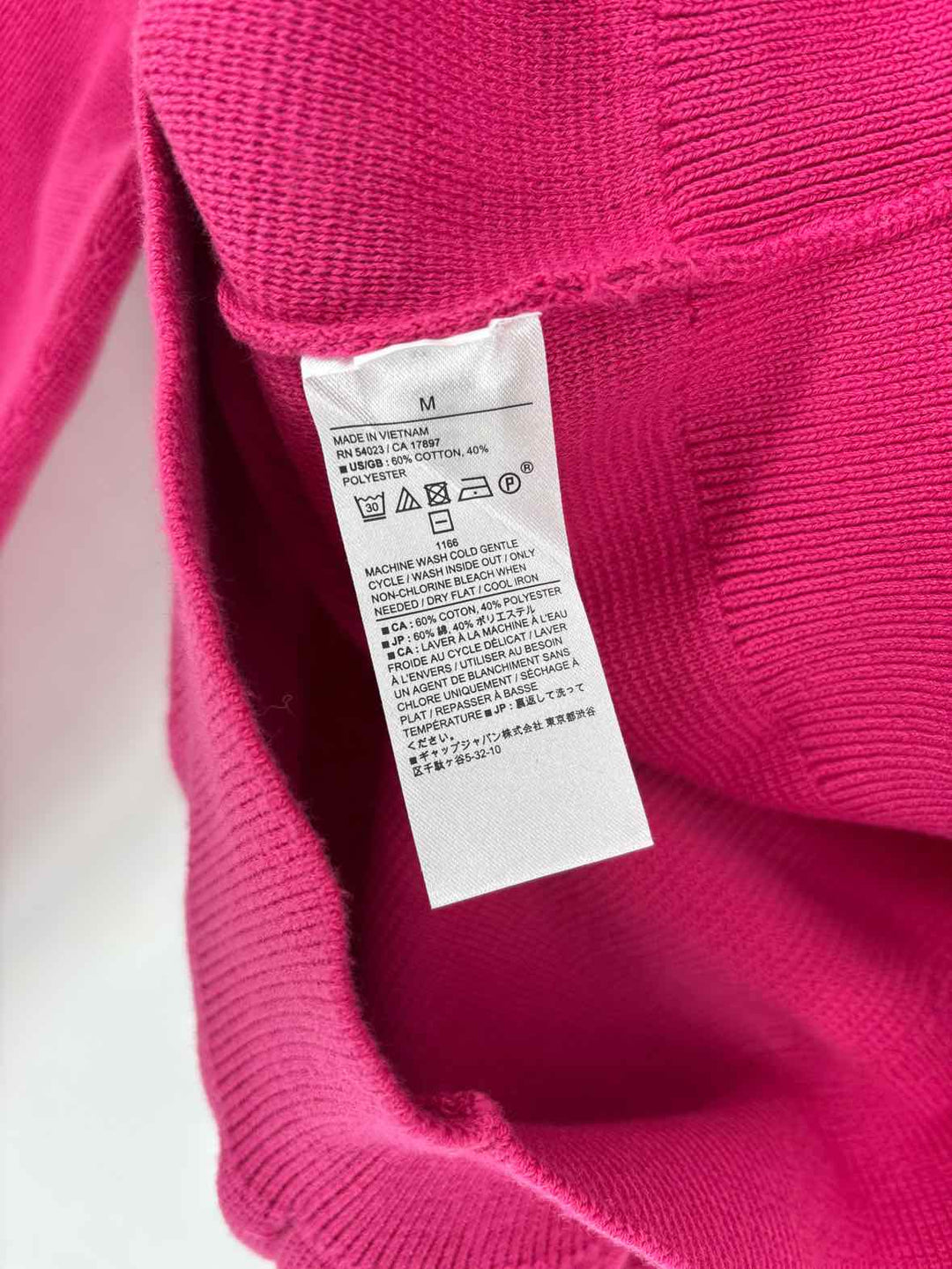 Size M Banana Republic Fuschia Knit Sweater