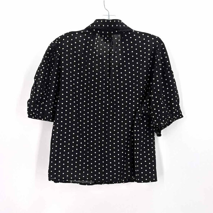 Size L GAP Black/White Shirt