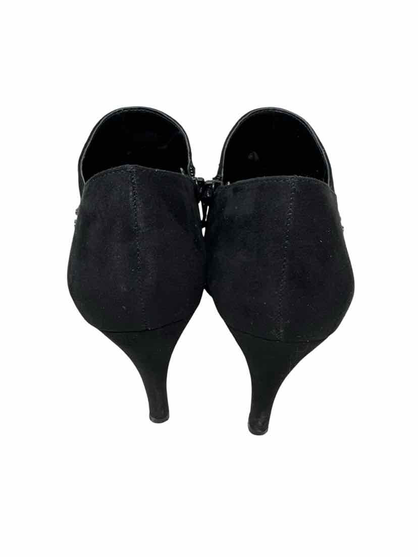 Shoe Size 7.5 KELLY & KATIE Black Boots