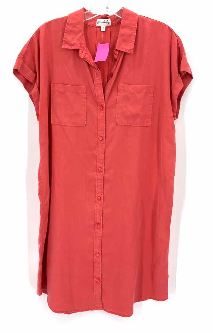 Size M WONDERLY Coral Dress