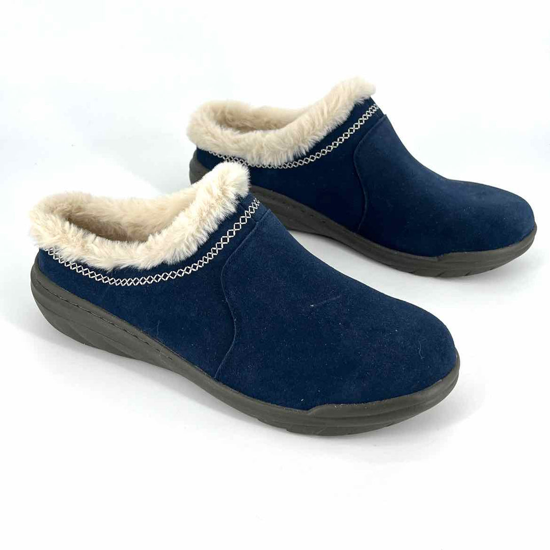 Shoe Size 9 Jambu Navy Faux Fur Clogs