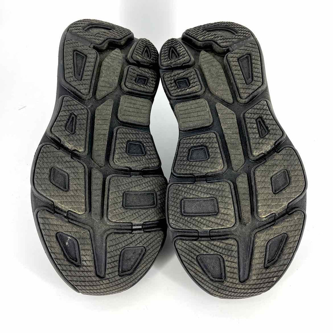 Shoe Size 9 HOKA Black Knit Sneakers