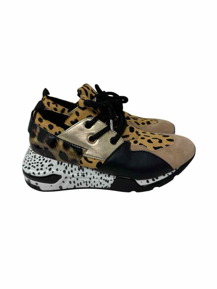 Shoe Size 8 Steve Madden Tan Sneakers