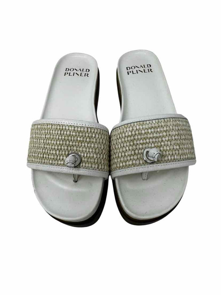 Shoe Size 7 DONALD PLINER White Leather Sandals