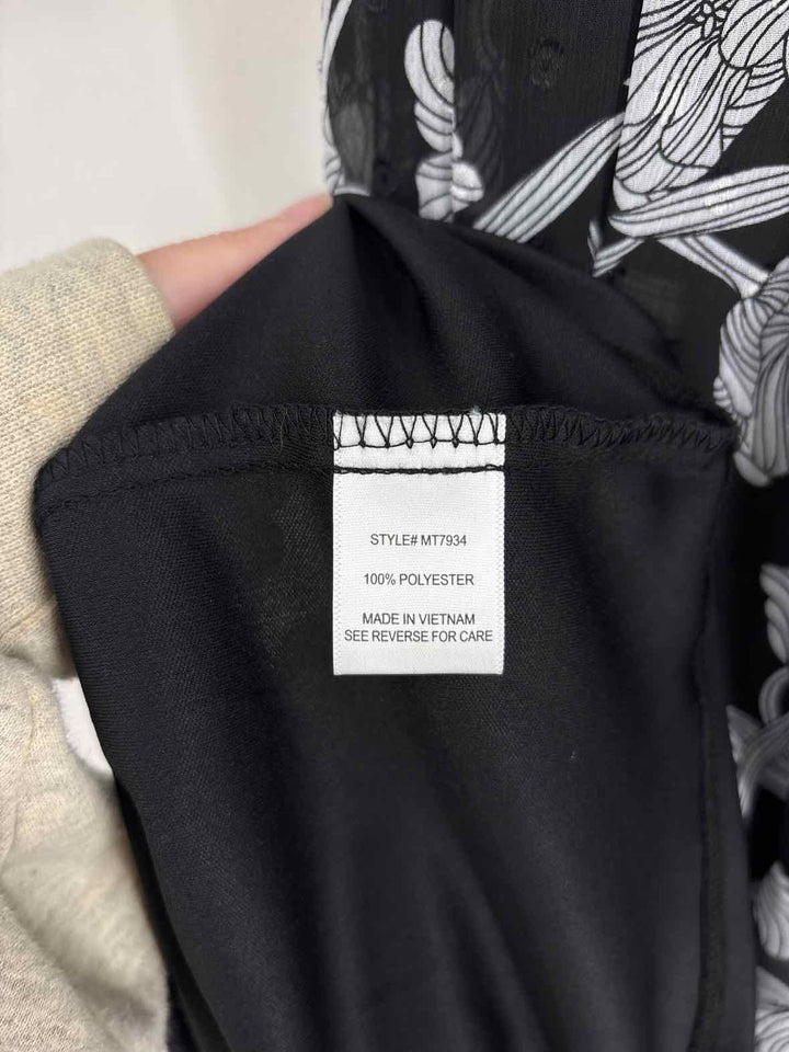 Size XL Black/White Dress