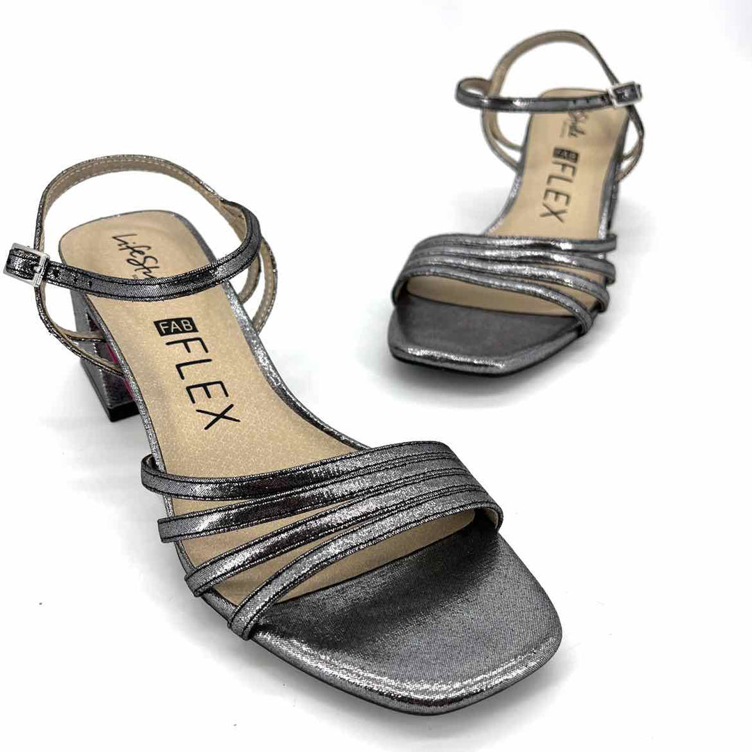 Shoe Size 6 LIFESTRIDE Silver Sandals