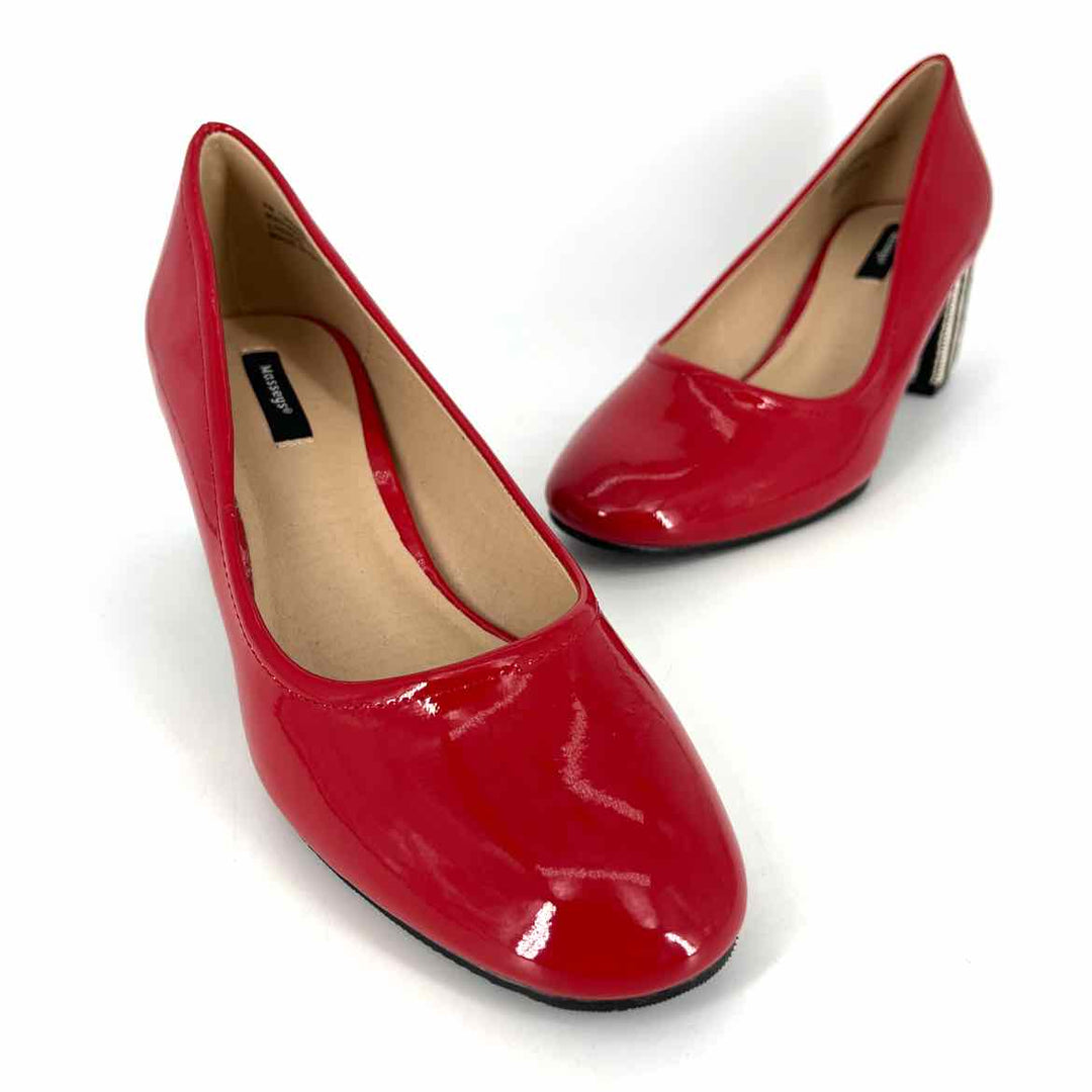 Shoe Size 7 Red PATENT Pumps
