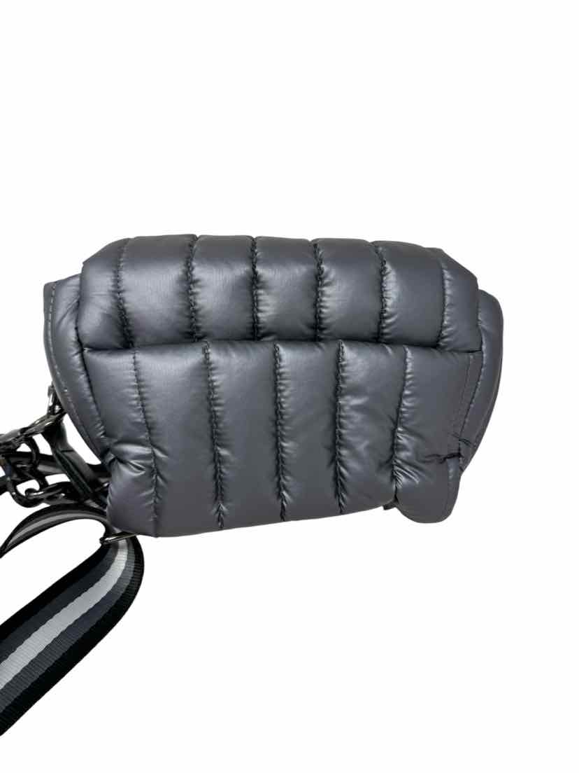 THINK ROBYN Purse