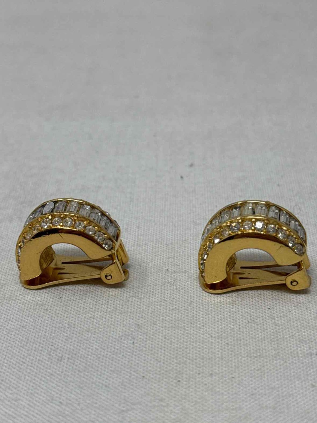 CHRISTIAN DIOR Earrings