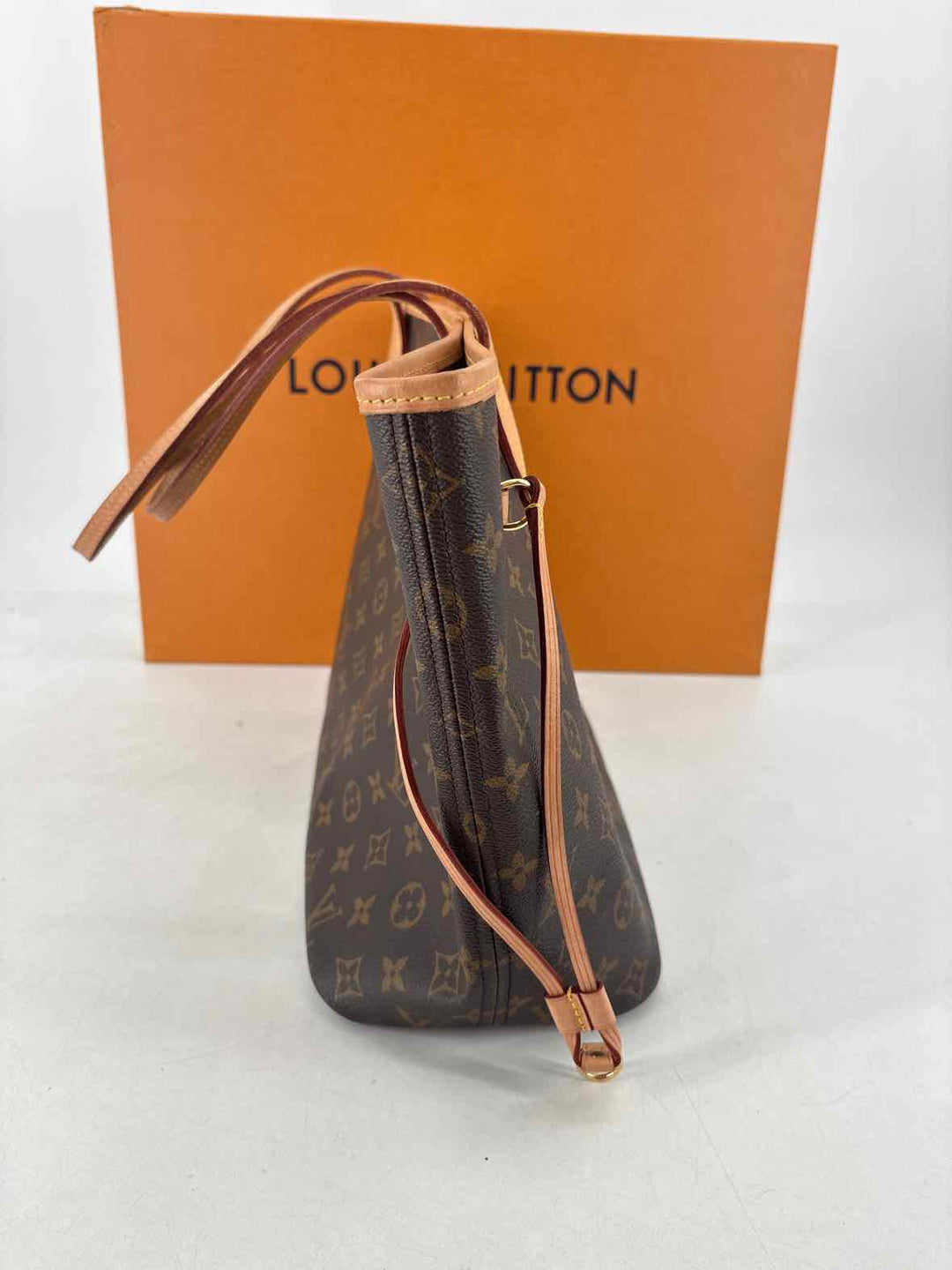 Louis Vuitton Luxury - Purse