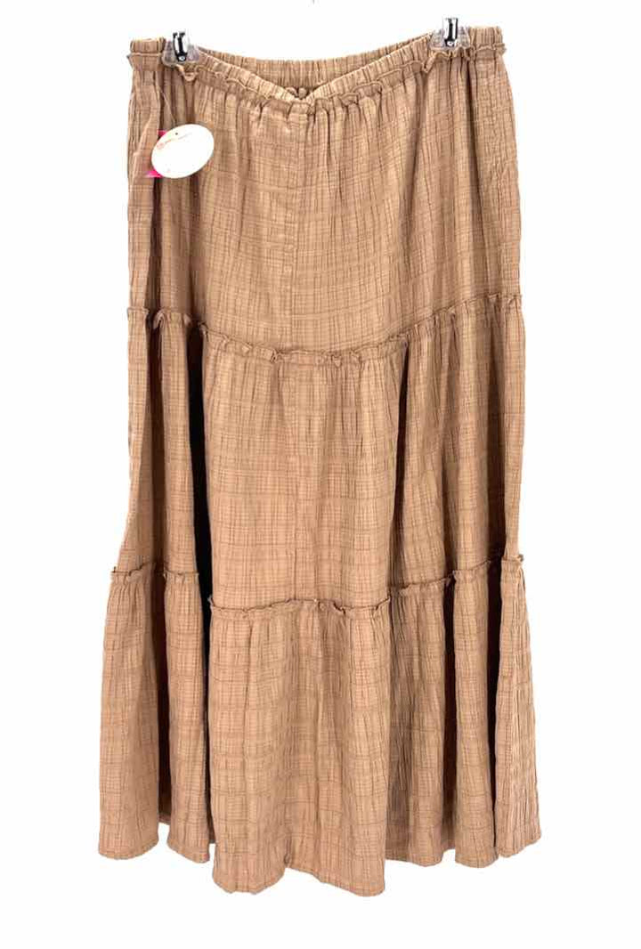 Size L Celebrity Pink Tan Skirt