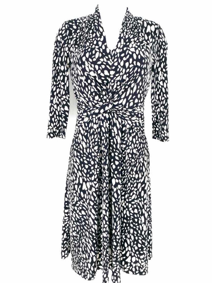 Size 2 White House Black Market Black/White Dress