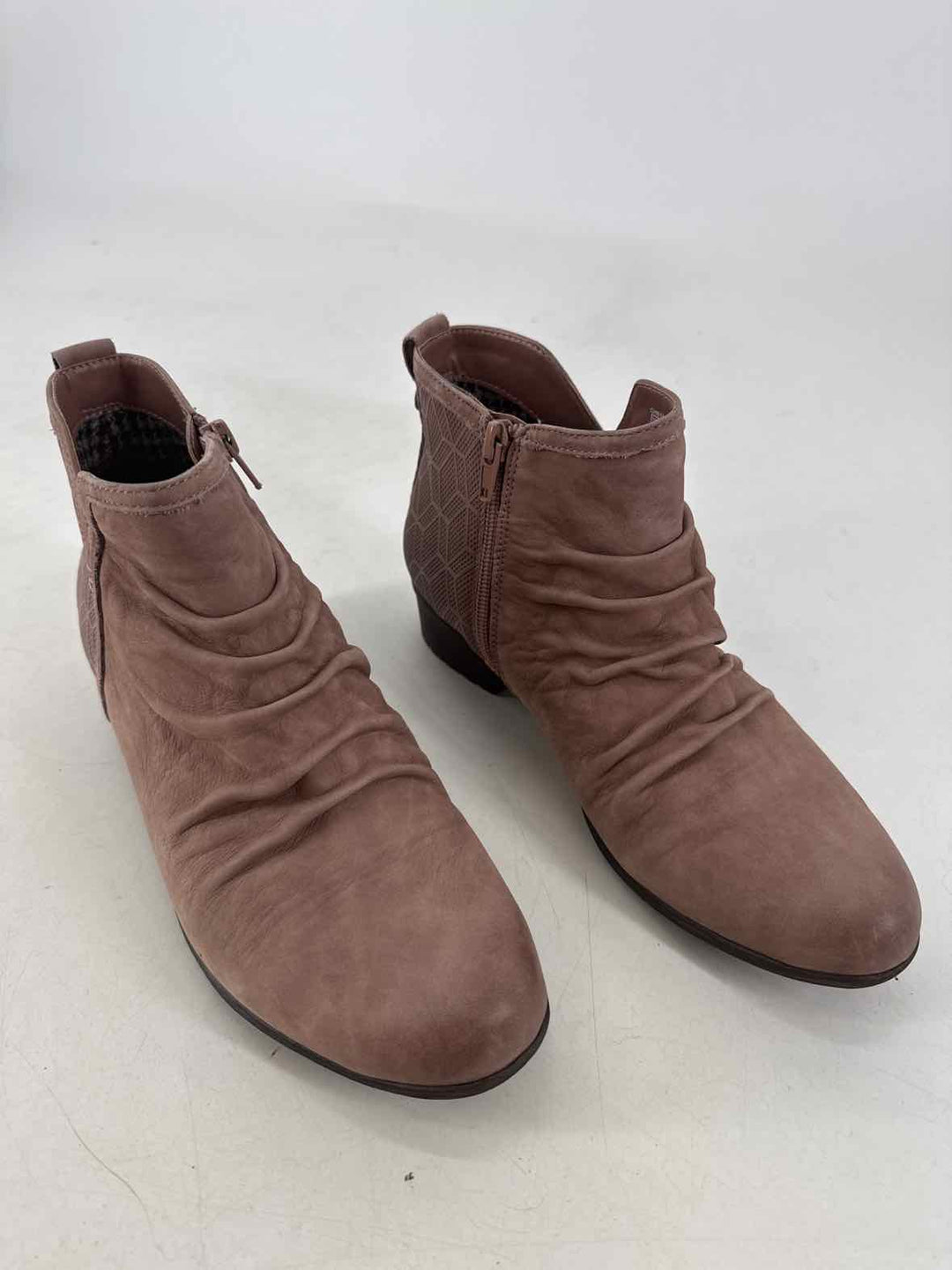 Shoe Size 7.5 ROCKPORT Pink Boots