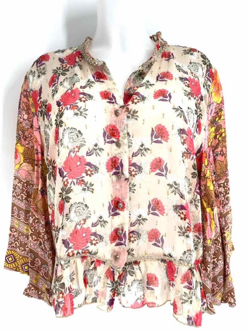 Size M Multi-Color Shirt