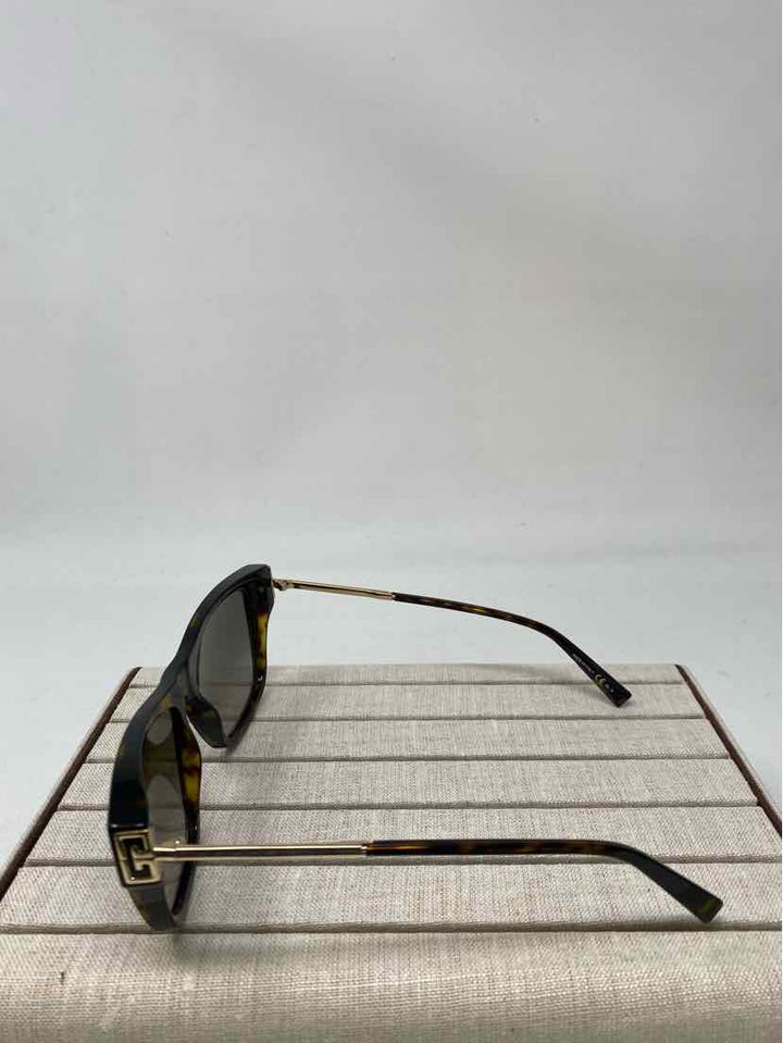 GIVENCHY Luxury - Sunglasses