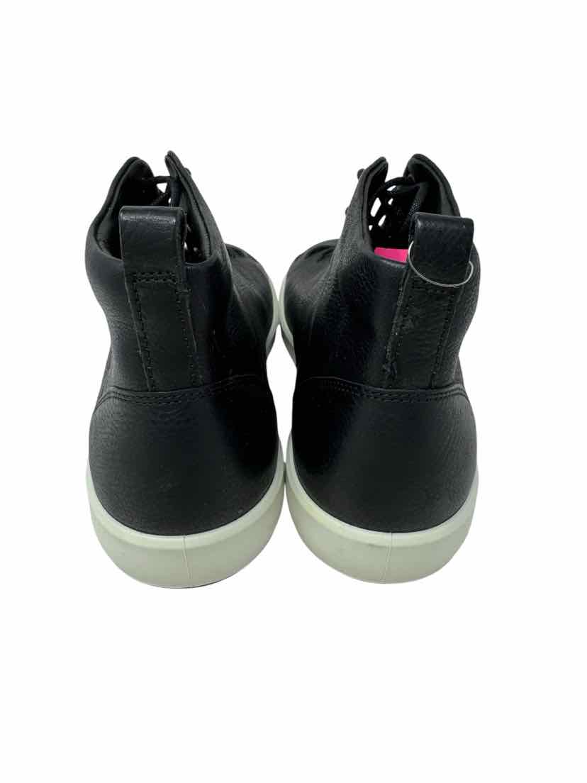 Shoe Size 39 ECCO Black Sneakers