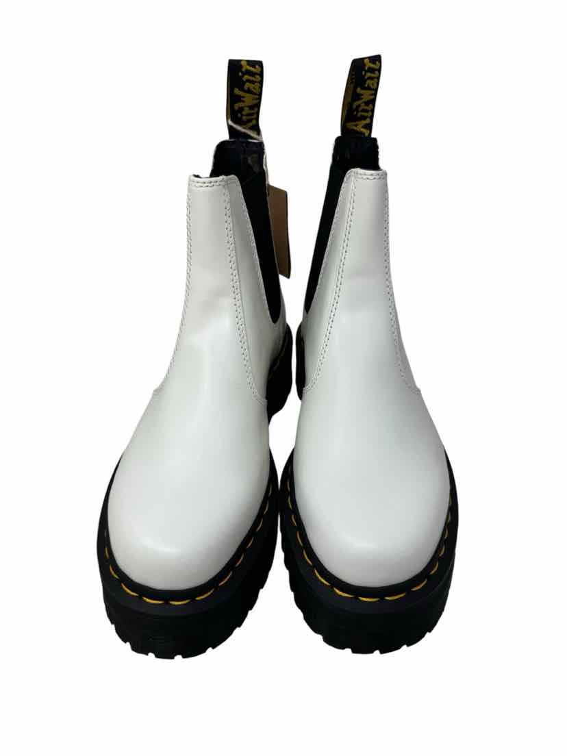 Shoe Size 39 DOC MARTENS White Leather Boots