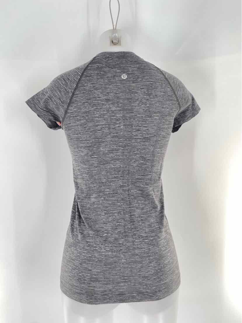 Size M Lululemon Gray Shirt