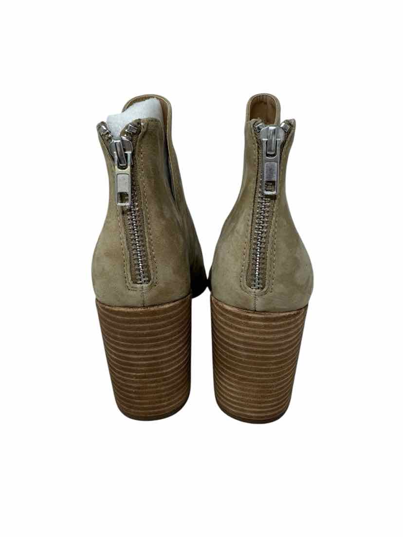 Shoe Size 7 Steve Madden Tan Suede Boots