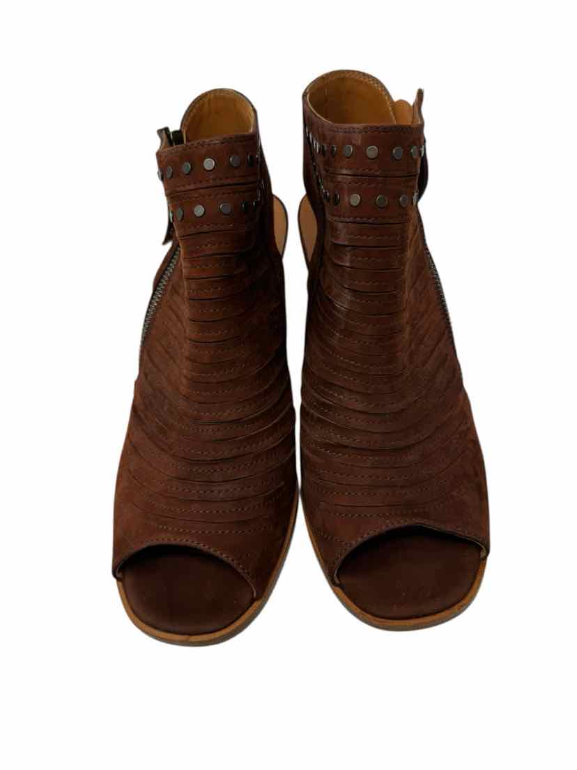 Shoe Size 10 PAUL GREEN Tan Suede Pumps