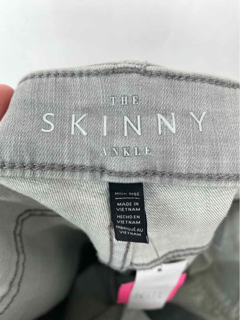 Size 6 White House Black Market Gray Pants