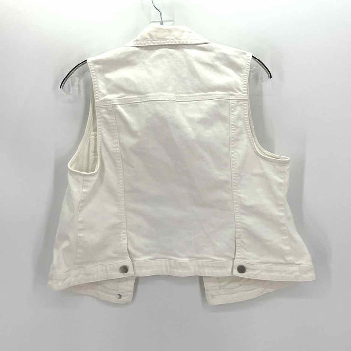 Size M Chico's White Vest
