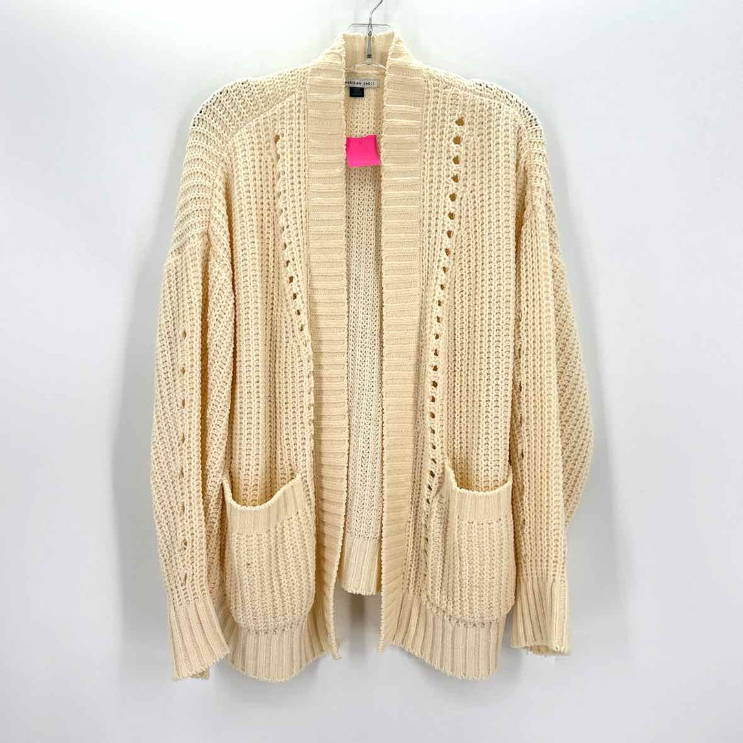 Size M AMERICAN EAGLE Cream Knit Sweater