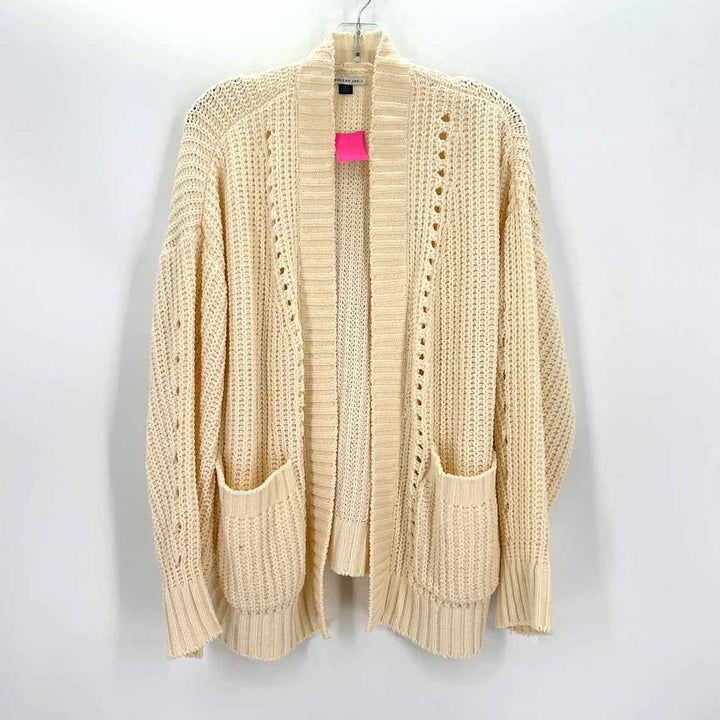 Size M AMERICAN EAGLE Cream Knit Sweater