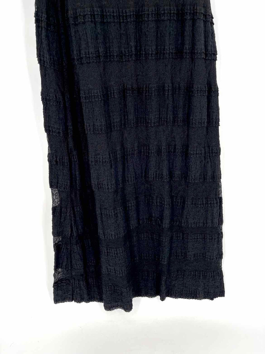 Size L CHELSEA & VIOLET Black Dress