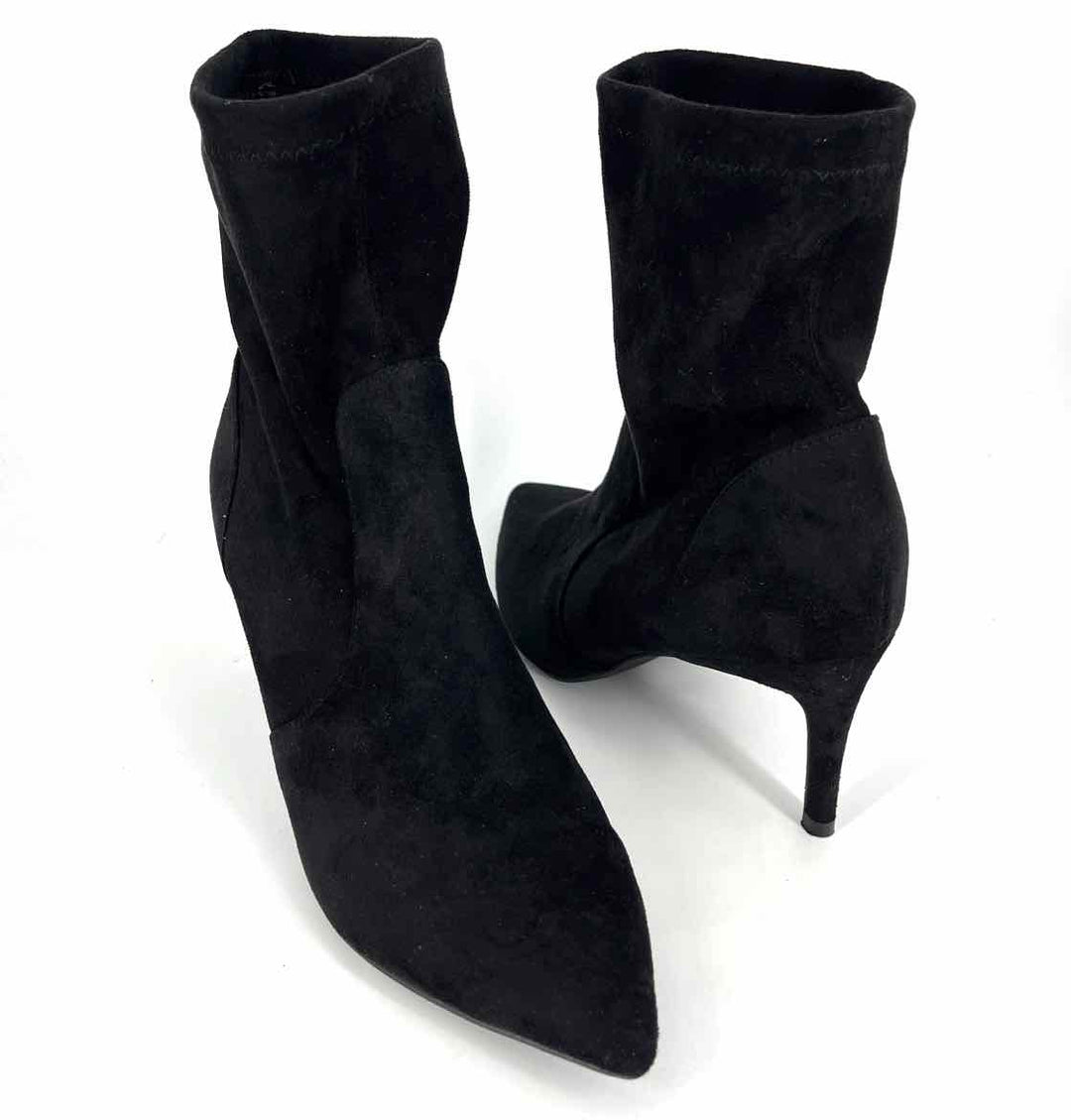 Shoe Size 9.5 XOXO Black Boots