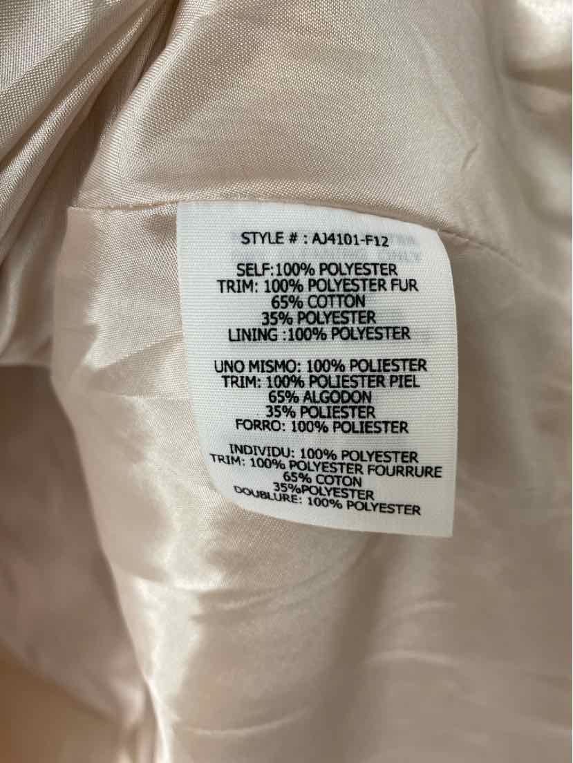 Size M Beige Shirt