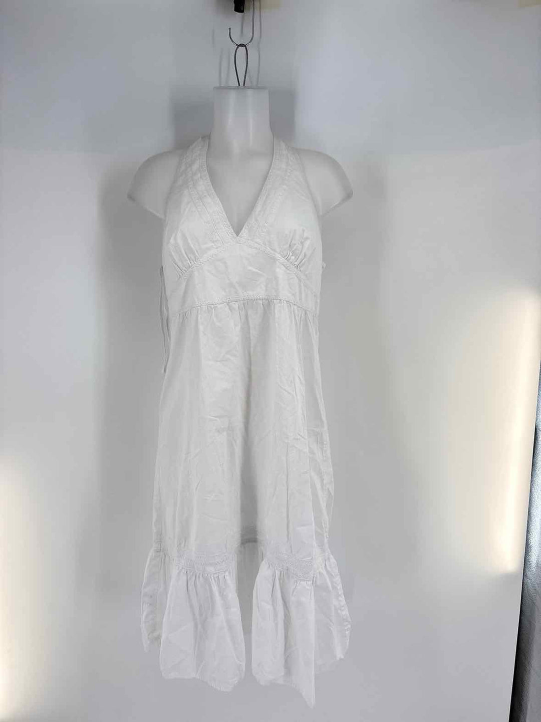 Size M TOMMY BAHAMA White Dress