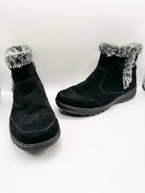 Shoe Size 8 KHOMBU Black Suede Boots