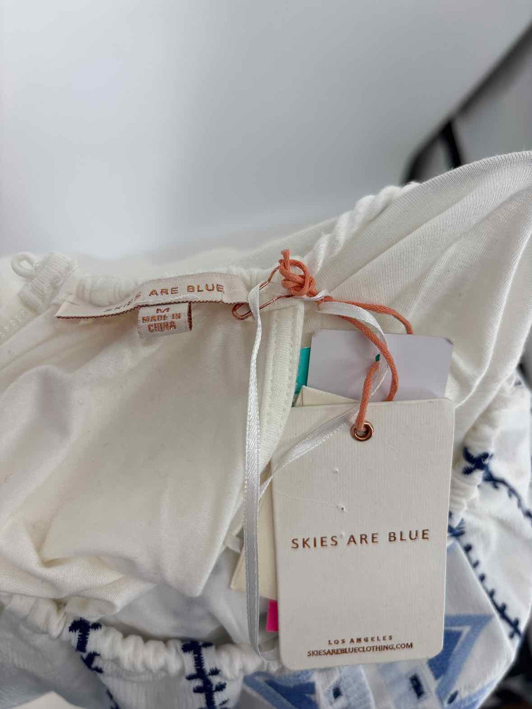 Size M SKIES ARE BLUE Blue Shirt