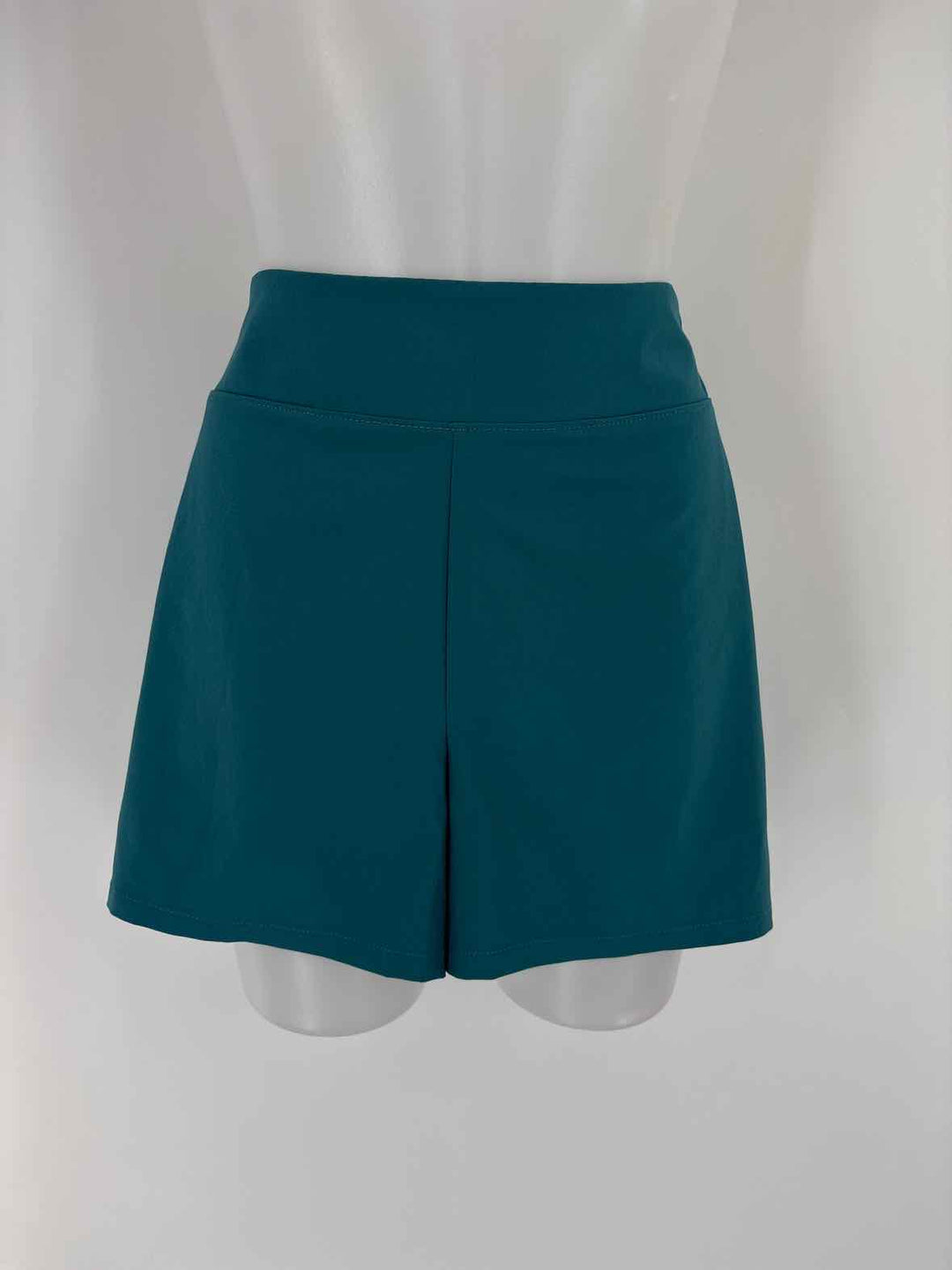 Size 16 Athleta Green Shorts