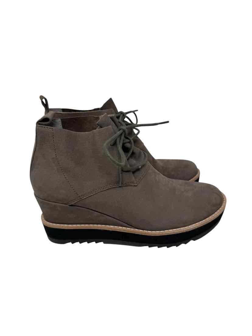 Shoe Size 7.5 Eileen Fisher Gray Suede Boots