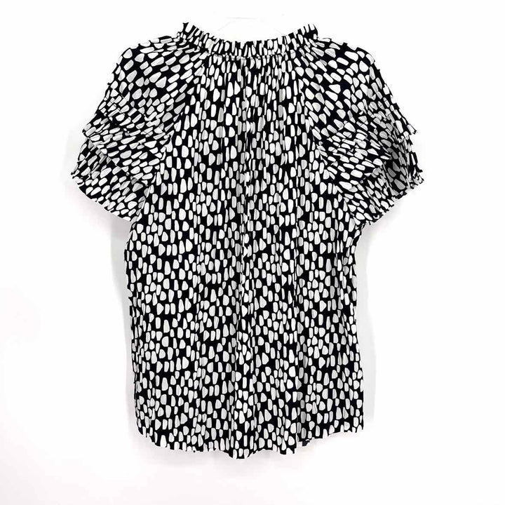Size M Chico's Multi-Color Shirt