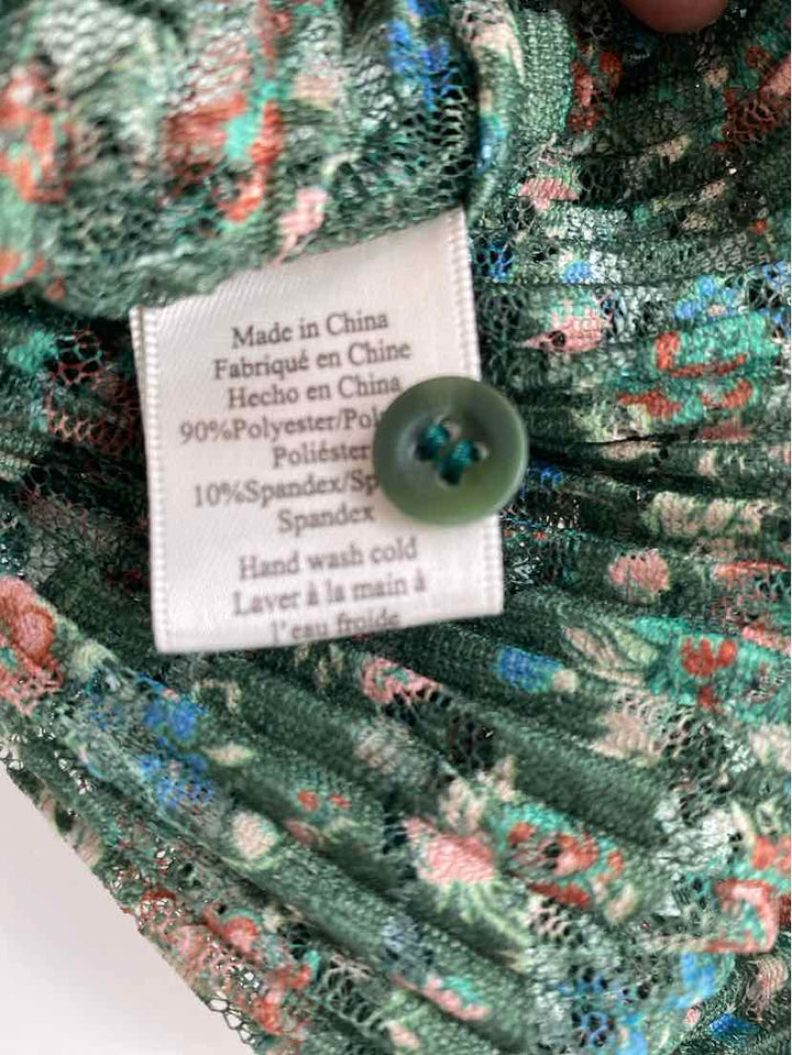 Size S Anthropologie Green Print Shirt